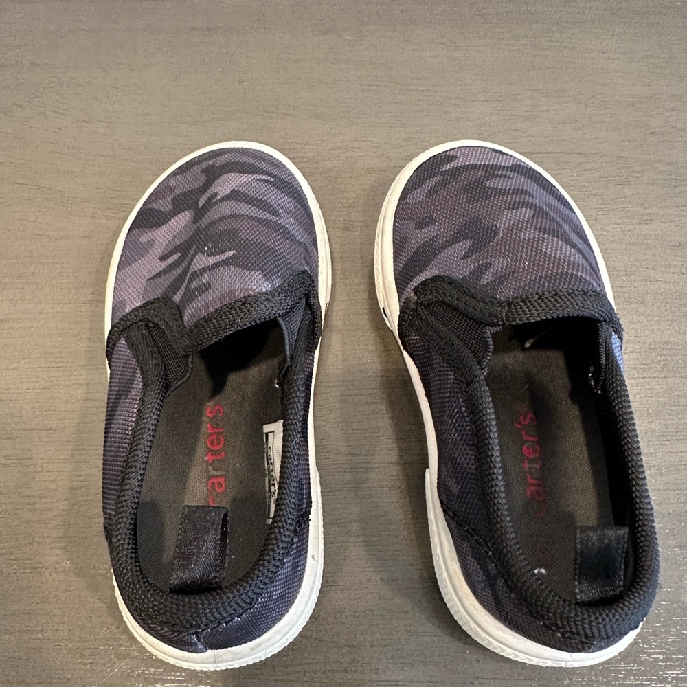 Carters toddler shoes - Picture 4 of 5
